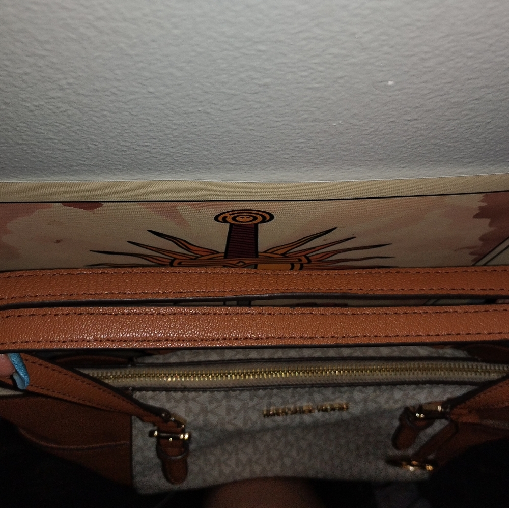 Michael Kors Charlotte Large Logo and Leather Top-Zip Tote Bag - Picture 10 of 10